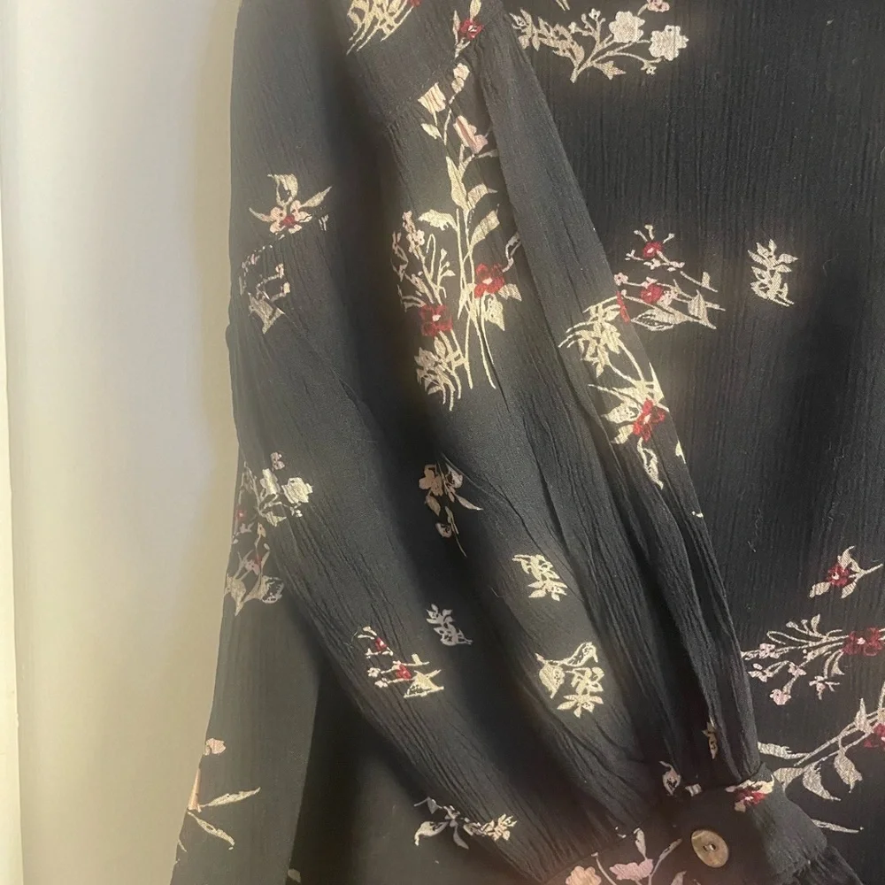 J.Jill Size PM Black and White Boxy Blouse with Cuffed Sleeves and Sailor Collar - Picture 4 of 7